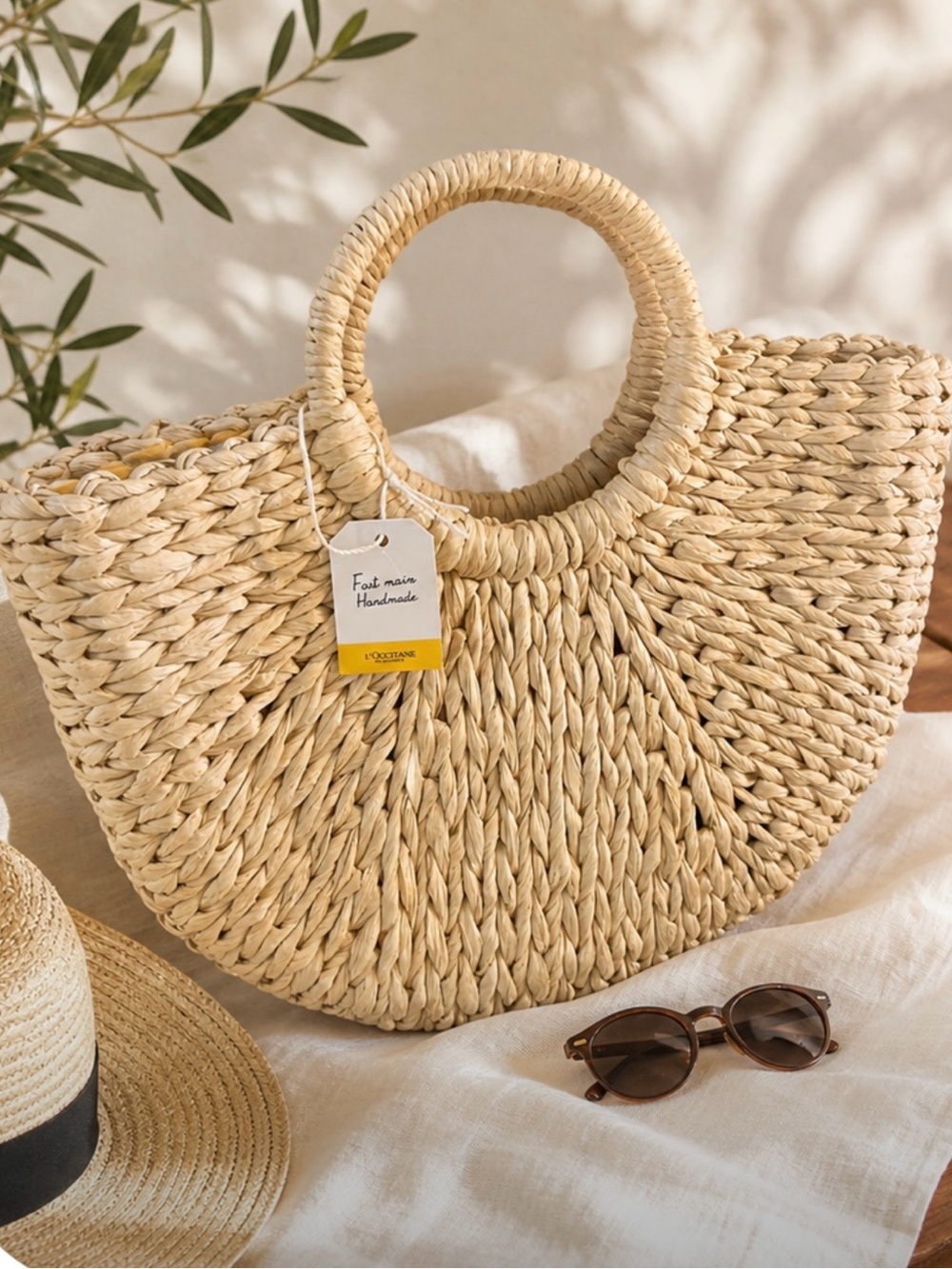 L'OCCITANE NWT Natural Straw Circle-Handle Tote